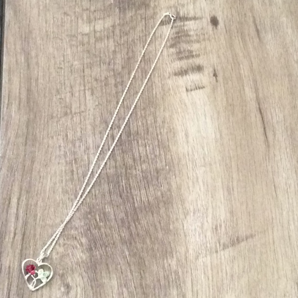 Stunning Rose Necklace - Picture 3 of 3